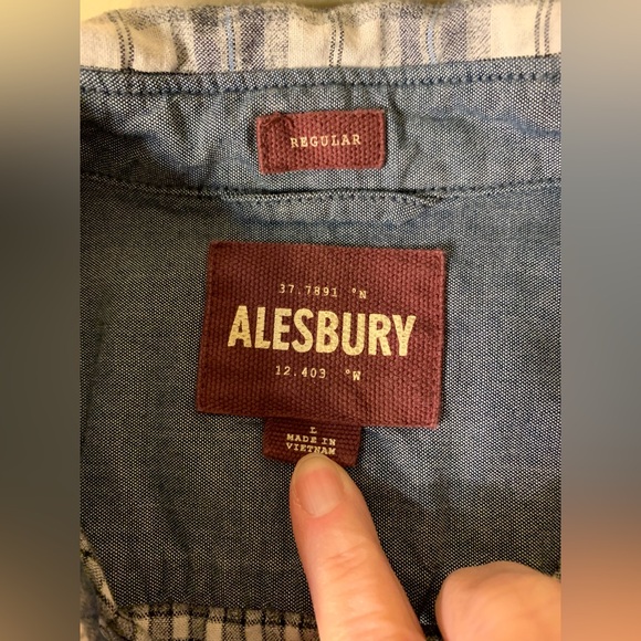EUC Shirt: Plaid, Flannel, Button Down, Alesbury - Picture 4 of 9
